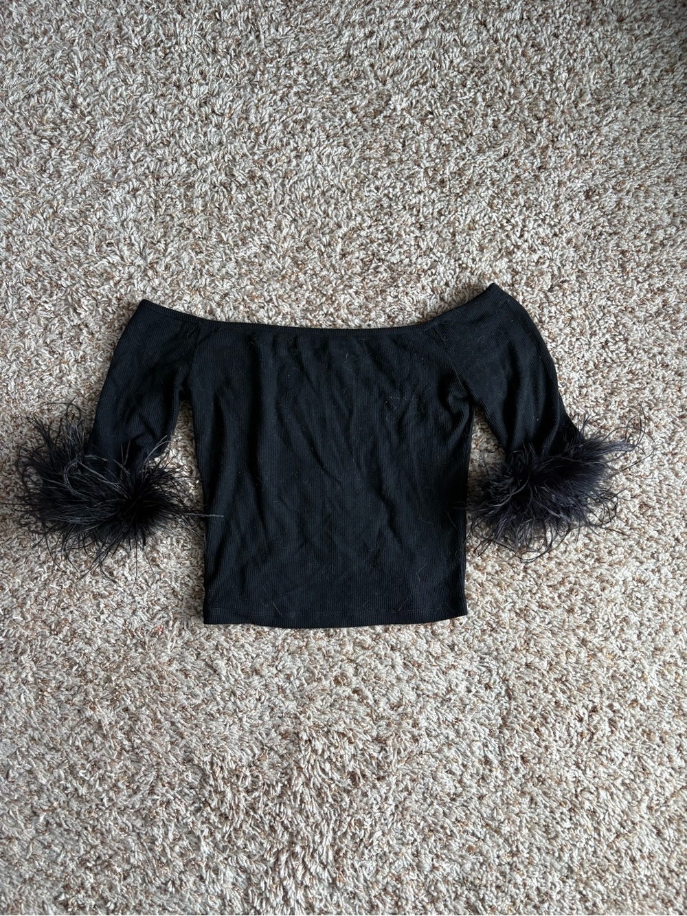 Le Lis Black Off-Shoulder Feather Cuff Crop Top